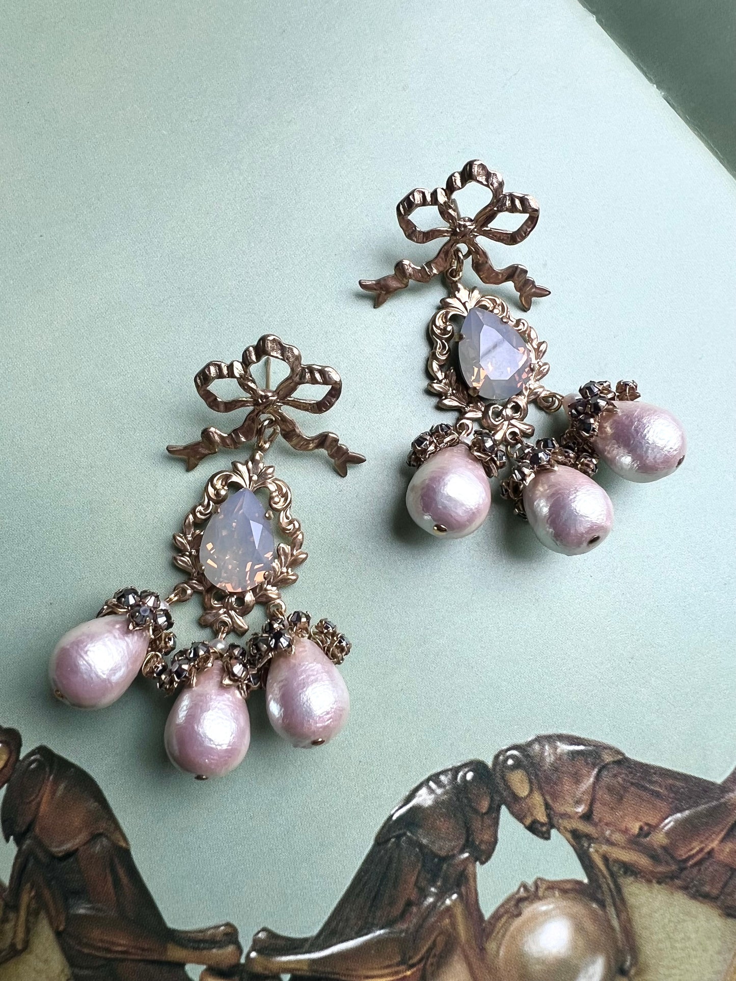 “Oh Marie” vintage stone earrings with cotton pearls