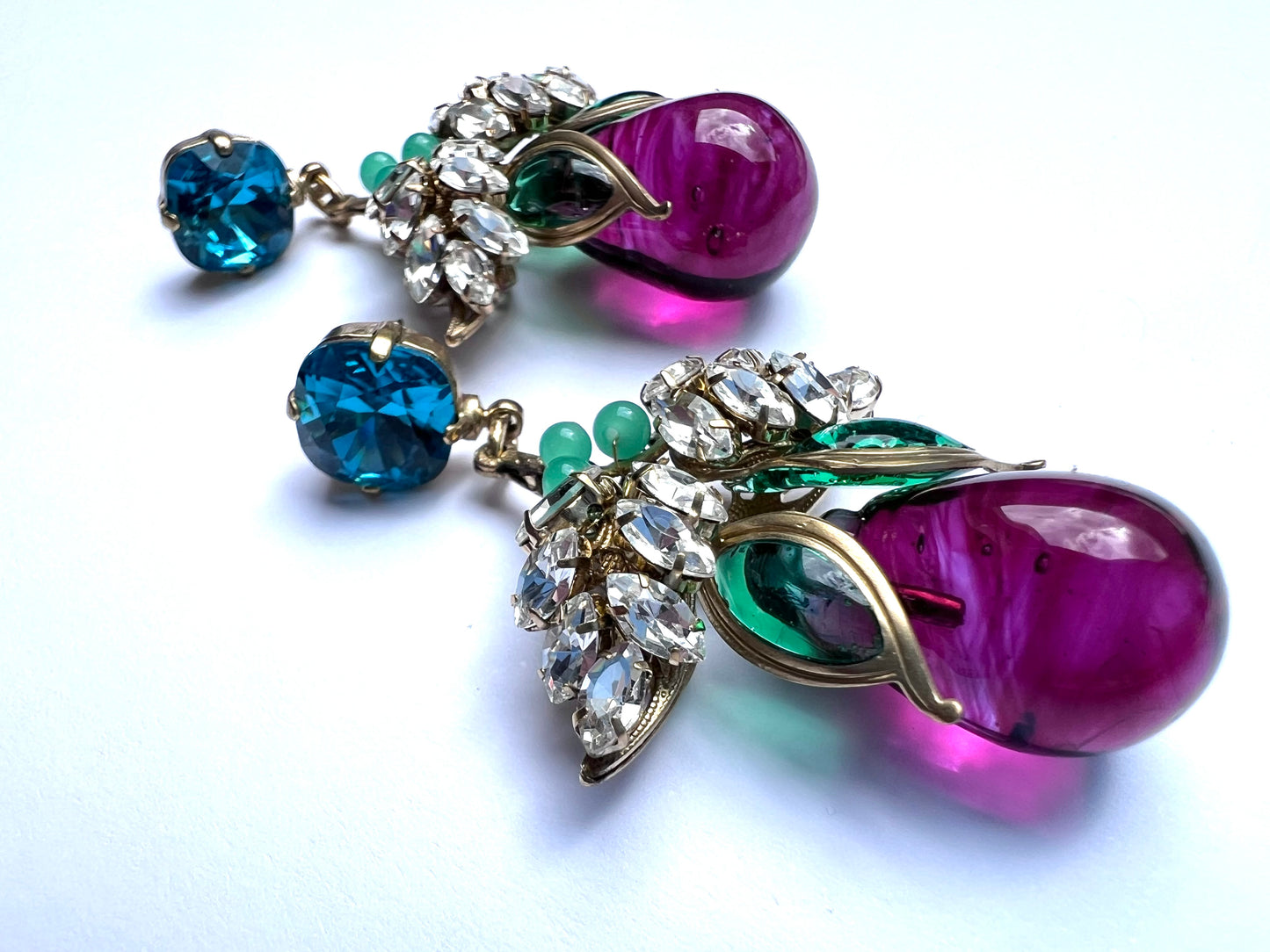 Stunning deep shocking pink & emerald poured glass earrings