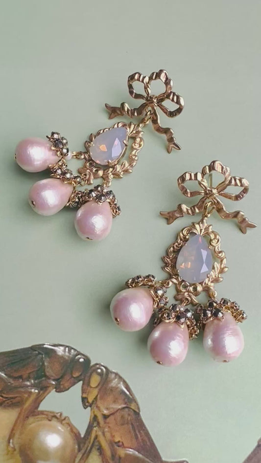 “Oh Marie” vintage stone earrings with cotton pearls